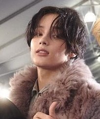 bamgyuzone's tweet photo. hueningkai's duality https://t.co/NMoq2phsYL
