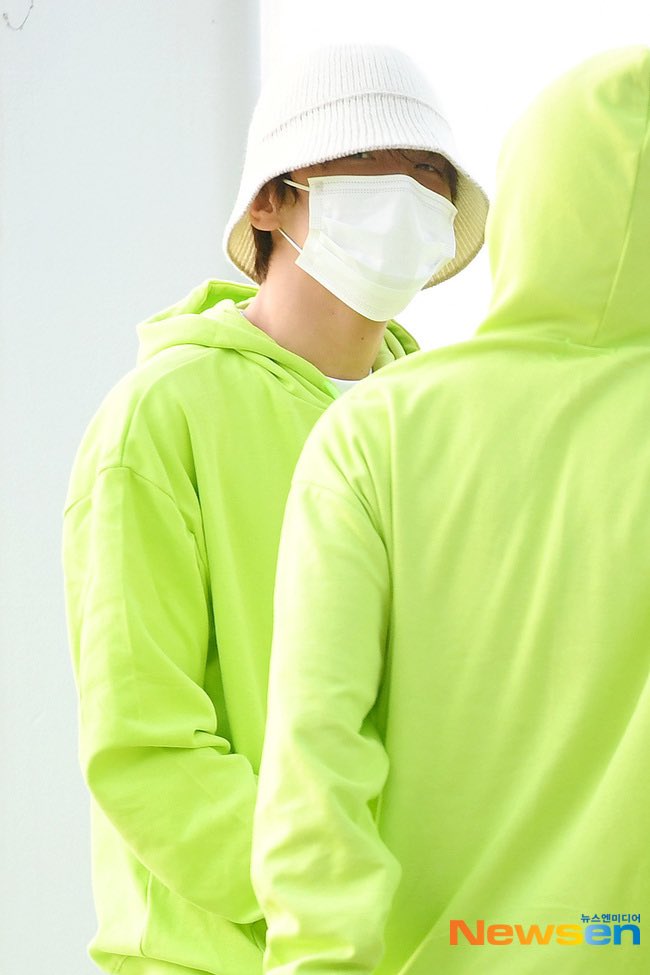 SM_NCT tweet media