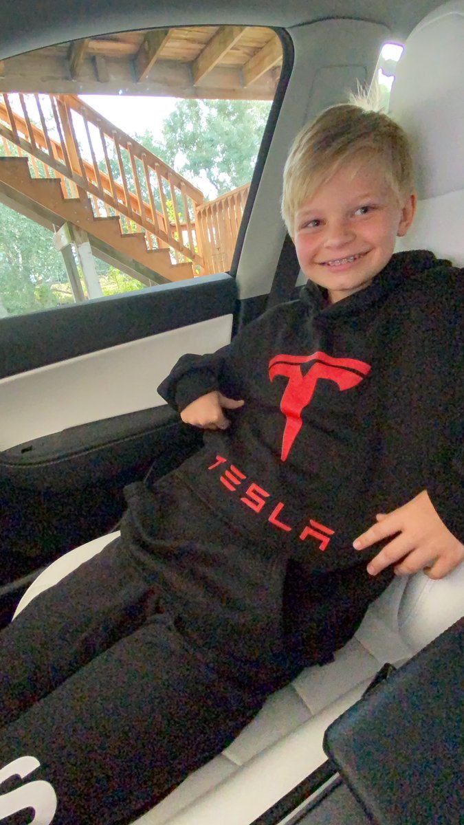 RyanCharrier489's tweet photo. @elonmusk Thank you and the entire @tesla Autopilot Team for incredible work! Mind-blown on first #FSD drive today 🤯 Best part, my 12 yo son, is apart of this incredible journey. #FutureTeslaEngineer #MaybeSpaceX #LikelyBoth https://t.co/cI3Uj5Ltyv