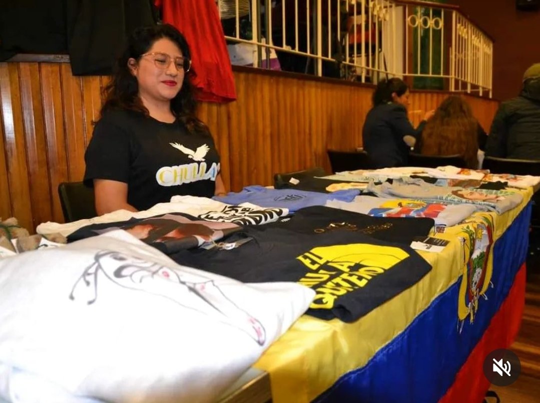 _Chullas_'s tweet photo. Más orgullosa de ser Ecuatoriana de lo que ya estaba !!! 
No es solo fútbol, miren cuanto trabajamos de duro para ponernos y exponernos al mundo, para que la gente sepa quien y en donde es Ecuador. 
Ecuador definitivamente esta en la casa ❤️
Que viva Ecuador carajo! 🇪🇨🎉 #LaTri https://t.co/A6NFVKmsmV