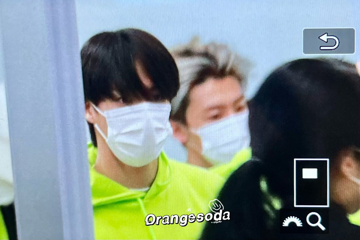 JenoFess's tweet photo. NONO &amp; JENO 

cr orangesoda0423 -jn

 https://t.co/qwlAPSBN1Q