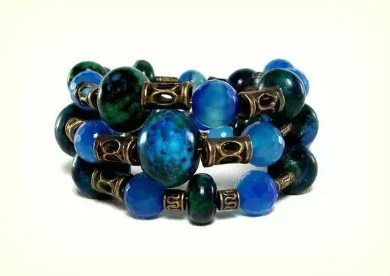 DesignsbyAudrey's tweet image. Lovely Blue Bracelet - Blue Bayou Memory Wire Bracelet Featuring Yellow Turquoise and Blue Agate  Beads by #DesignedbyAudrey Wonderful  #handmade women's jewelry and accessories buff.ly/3TXxgIi via @Etsy