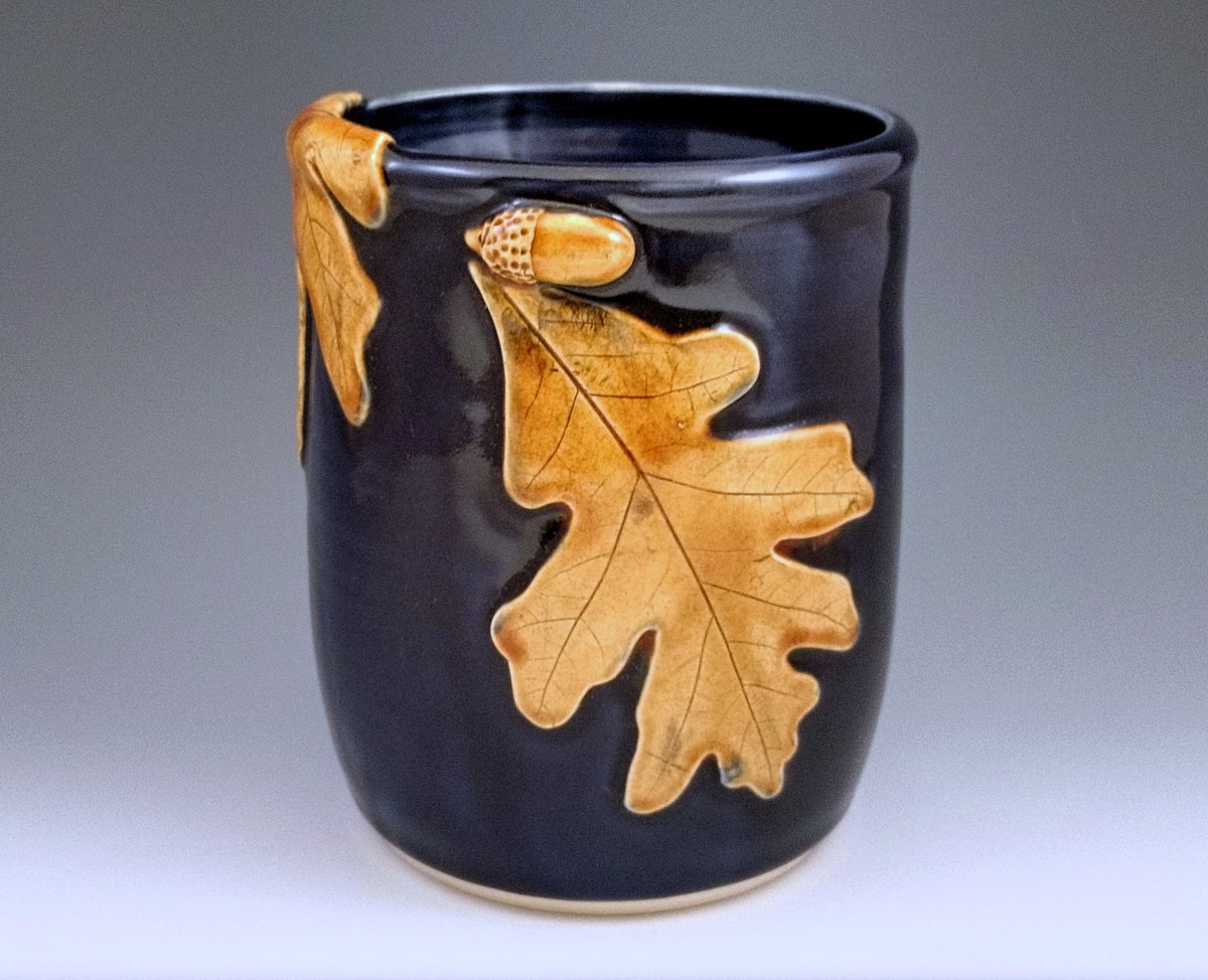 WildChildClay's tweet photo. ★★★★★ "WOW! This crock is absolutely breathtaking. My husband and I both love it. Seller was wonderful to work with, very responsive to questions, and customized this beautiful work of art for us. It looks amazing in our home and we could not be happier!! https://t.co/Ymi3i4X1OB