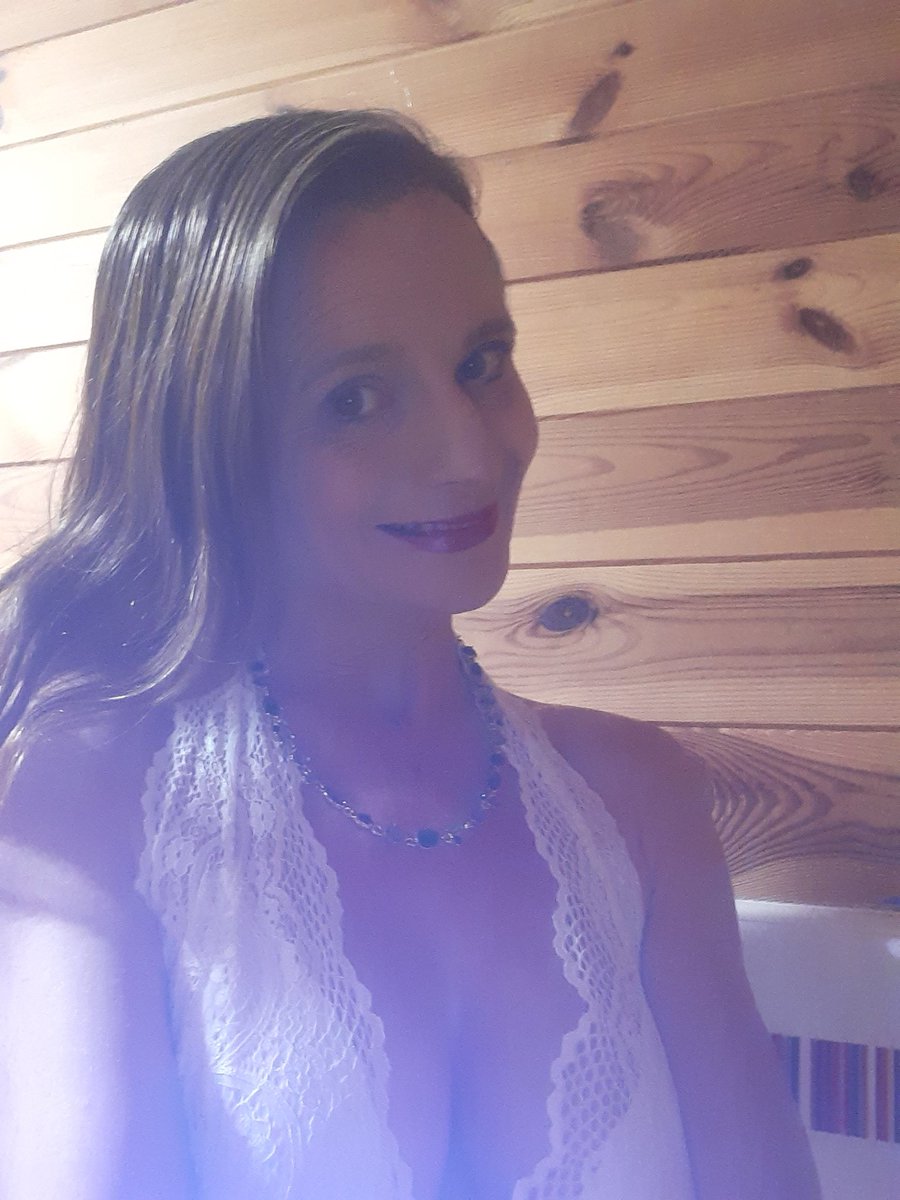 Jacqueline Winfield (@elegant1576) on Twitter photo 