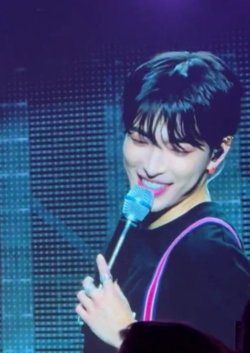 lana-savoli-on-twitter-rt-hongfolder-he-is-very