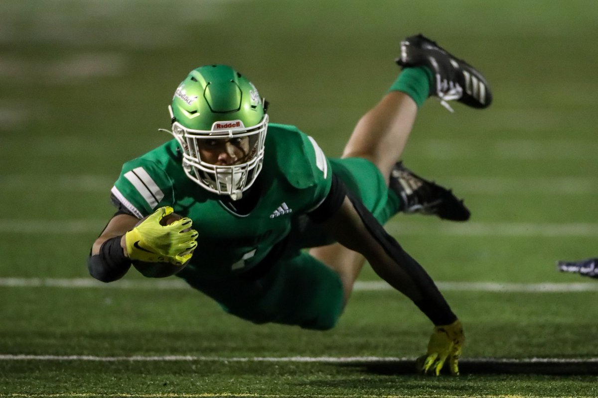 fullimage360's tweet photo. Game Photos Alert @NadeFootball vs @InglewoodFBall click Link
https://t.co/UMjuqijAEA
#touchdown #fi360 #fi360news @JamariJJ2 #icanfly #threestripe https://t.co/FS3UqfOTkY