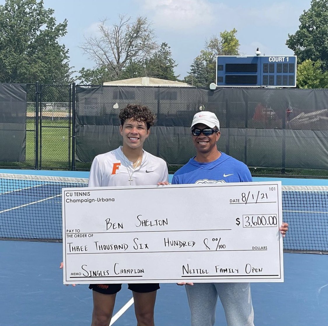 JTweetsTennis's tweet image. Ben Shelton in Champaign, Illinois:
🏆 Aug. 2021 - first pro title
✅ Nov. 2021 - Challenger debut
🏆 May. 2022 - NCAA singles champion
🏆 Nov. 2022 - third challenger title, clinches @atptour top 100 debut