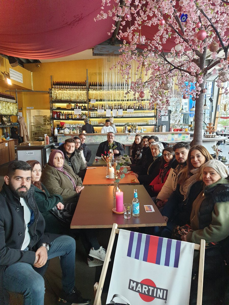 Möllner Rede beim Kampnagel: Familie Arslan und Betroffene aus Solingen haben sich heute vereint. Das Kennenlernen war Einzigartig und Emotional. <a href="/MICMAFIA/">Microphone Mafia</a> <a href="/reclaimremember/">Freundeskreis im Gedenken</a> <a href="/Nalan1Yolak/">Nalan Yolak</a>