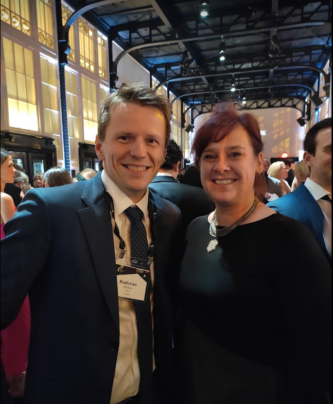 RadovanDurana's tweet photo. Members of the hard core Econtalk fanbase know two other names working hard on the project besides @EconTalker Russ Roberts. The sound engineer Rich Goyette and @Willis_Amy - a warm-hearted economist I managed to meet at #FreedomDinner 2022.
17 years of podcast relationship! https://t.co/XLhl4OO9ZV
