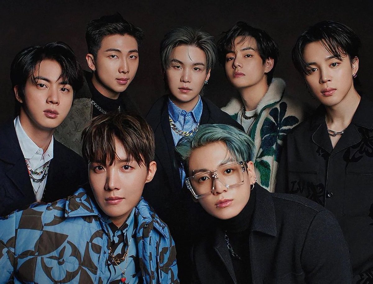 PopBase's tweet photo. BTS has won Favorite Pop Duo or Group at the #AMAs four years in a row, the most for any act in the category’s history. https://t.co/uSbUn6kCqW