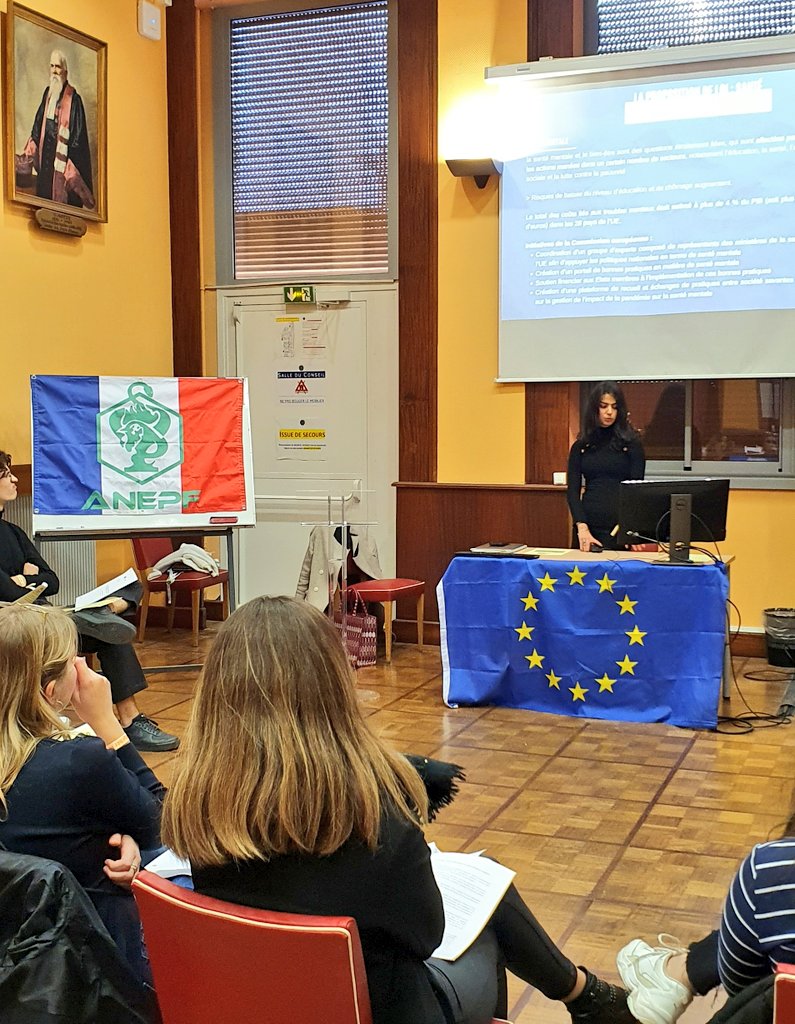 #AG_ANEPF | L'occasion de créer une simulation du #parlement européen pour les 👨‍🎓 en pharmacie, venus de toute la 🇨🇵.

Dans la peau d'#eurodéputés et parties prenantes, pour travailler et voter un texte de loi de la <a href="/EU_Commission/">European Commission</a> sur la stratégie 🇪🇺 pour la #santémentale !