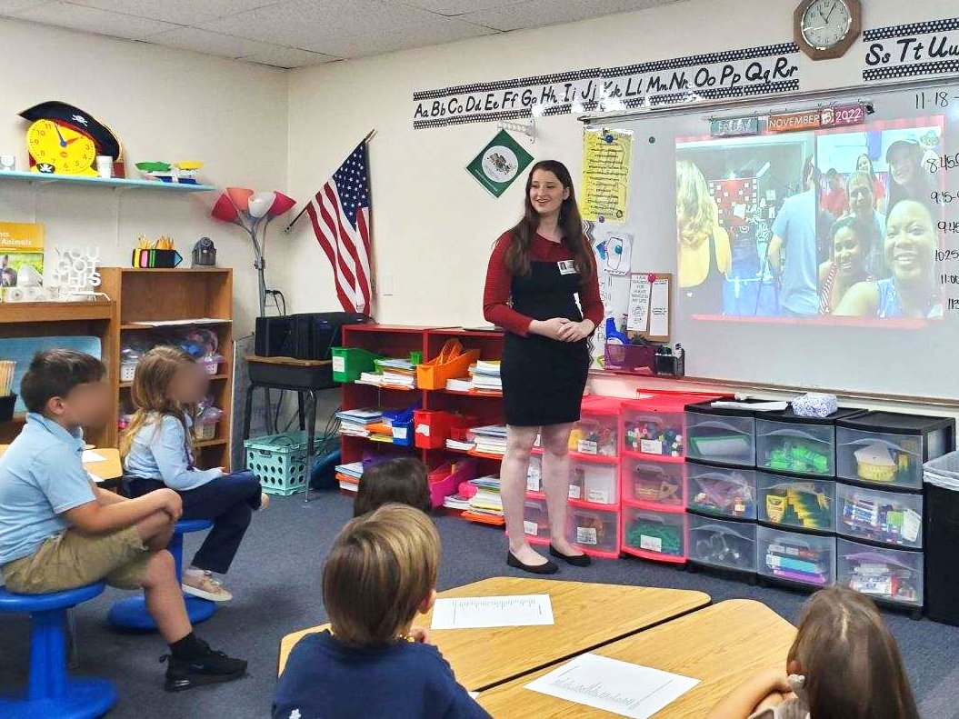 ThePeppSquad's tweet photo. I visited Dayspring Academy For Education and the Arts for their Great American Teach-In! It was awesome introducing kids to the art of filmmaking and getting them thinking about their future careers. https://t.co/gRFzYQzQfj