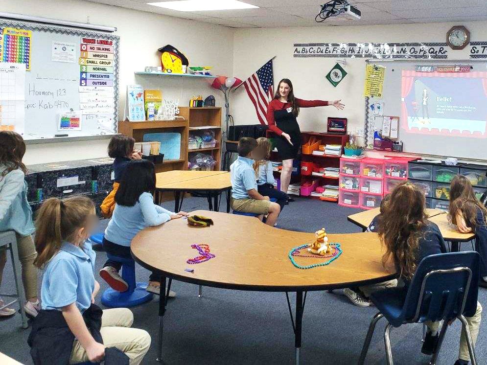 ThePeppSquad's tweet photo. I visited Dayspring Academy For Education and the Arts for their Great American Teach-In! It was awesome introducing kids to the art of filmmaking and getting them thinking about their future careers. https://t.co/gRFzYQzQfj