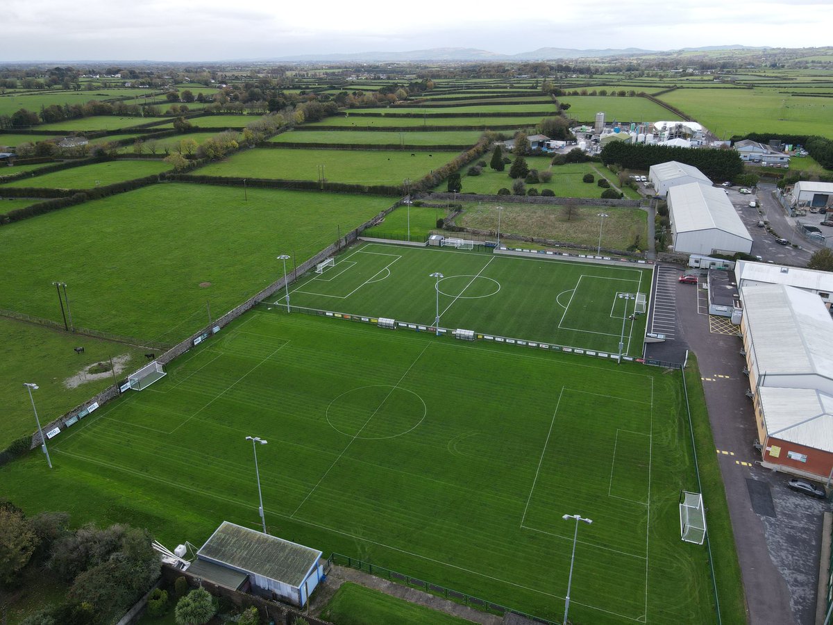 Full size FIFA approved pitch handed over to <a href="/FermoyFC/">Fermoy F.C.</a> a few weeks back. New all weather pitch, LED floodlighting, car park extension, viewing area and fencing installed. Thanks to all involved in the club! <a href="/JamesHourihan/">James Hourihan</a> <a href="/ireland_sis/">SIS Pitches Ireland</a>