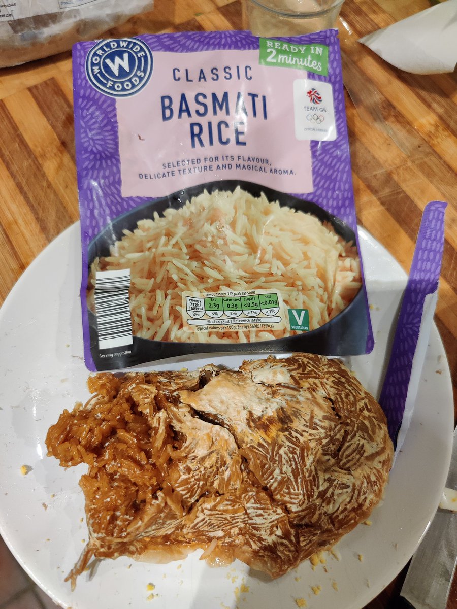 multidyer's tweet photo. @AldiUK we use microwave rice alot
After this I will never ever buy it again Flaked a whole packet of Smoked Mackerel, four hard boiled eggs juice of 2 lemons, some cream for Kedgeree
I emptied this rice onto the other ingredients I didn't notice! threw all the food away 🤢 https://t.co/F0rjWvmpGk