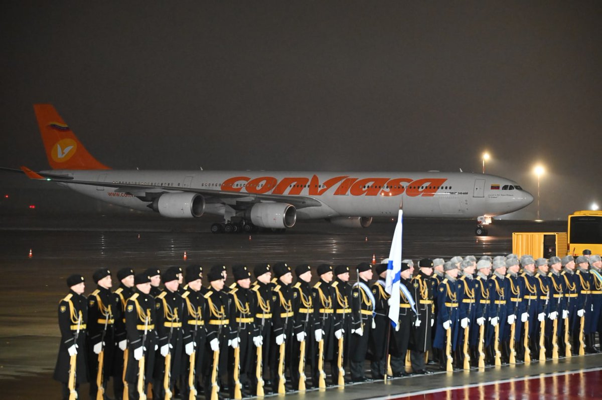 mfa_russia's tweet photo. Welcome in Moscow, President @DiazCanelB!

🇷🇺🇨🇺 #RussiaCuba 🤝 

📸 @rianru https://t.co/D0lFxgHl2Q