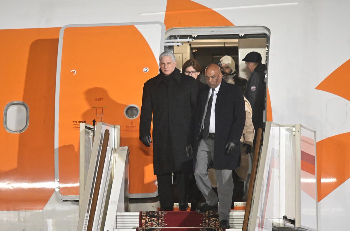 Welcome in Moscow, President <a href="/DiazCanelB/">Miguel Díaz-Canel Bermúdez</a>!

🇷🇺🇨🇺 #RussiaCuba 🤝 

📸 <a href="/rianru/">РИА Новости</a>