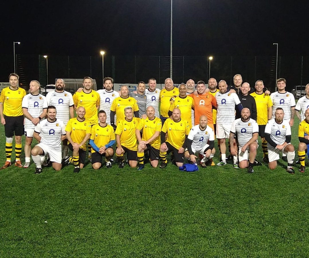 ⚽️| First ever Over 45 game held <a href="/the_hayes_/">The Hayes Sports Partnership, Cafe & Bar</a> tonight, great to see so many turn up for it - hopefully the start of a Southern Premier league in the future 🙌🏼
@BCO45L <a href="/mvaughan006/">Michael Vaughan</a> <a href="/richthorndike/">Richard Thorndike</a> <a href="/Alvechurch1st/">Alvechurch FC</a>
