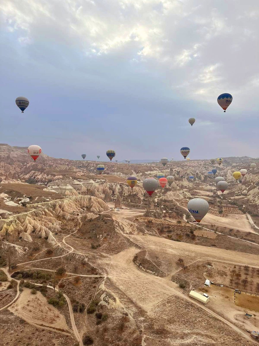 joyacabal's tweet photo. A dream come true 😊 I still can't believe I was here.
#cappadocia #Turkey #helloturkiye https://t.co/xoKQmtU9y1