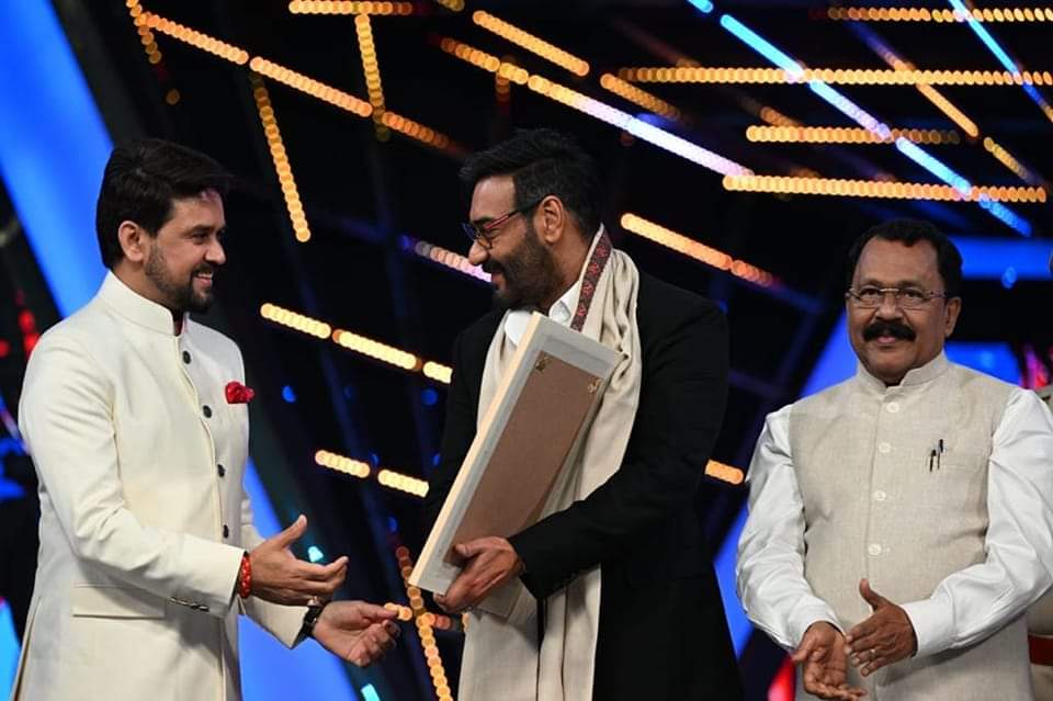 Union Minister Anurag Thakur, #Drishaym2 actor #AjayDevgn at the opening ceremony of #IFFI53Goa #IFFI53