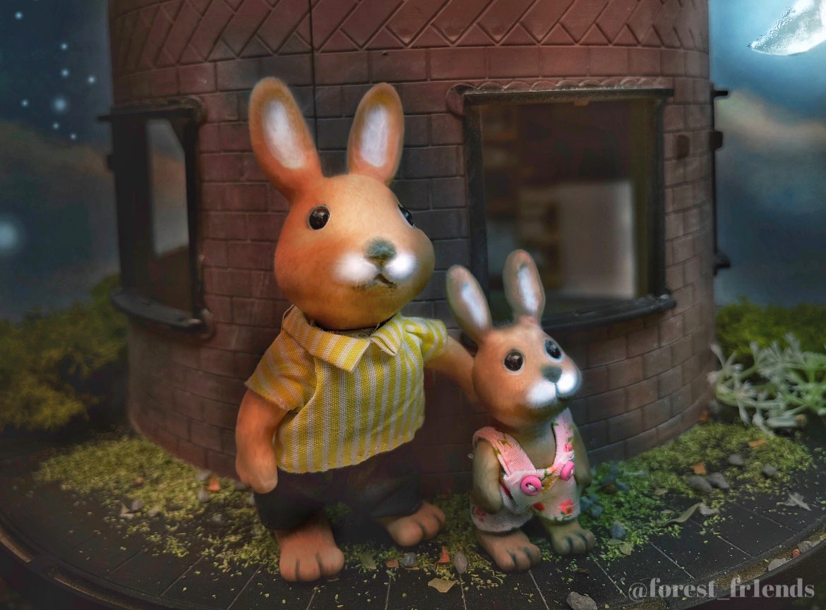 forest fr1ends (also on BlueSky) (@forest_fr1ends) on Twitter photo - if i blow a kiss really hard, do you think grandma will catch it in heaven?
- she won’t be catching anything sweetie, the autopsy report suggested she was holding the kettle when it exploded… - if i blow a kiss really hard, do you think grandma will catch it in heaven?
- she won’t be catching anything sweetie, the autopsy report suggested she was holding the kettle when it exploded…