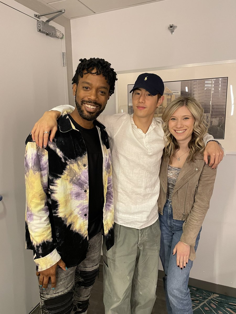 _tiffanytaylor's tweet photo. We had so much fun hanging out with @marktuan and announcing @AMAs winners ✨ Now time to get ready for the show 🎶 @itstetrisbish #AMAs https://t.co/xRPoNVHhdS