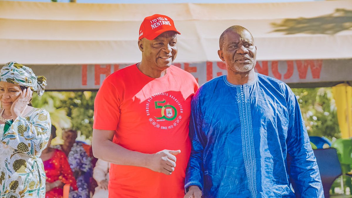 nentawe1's tweet photo. I paid a condolence visit to my dearest senior in BSS Gindiri and Gov flag bearer of PDP in the state, Barr Caleb Mutfwang over the glorious home calling of his mother this morning.

/2 https://t.co/xAqxl3gVDZ