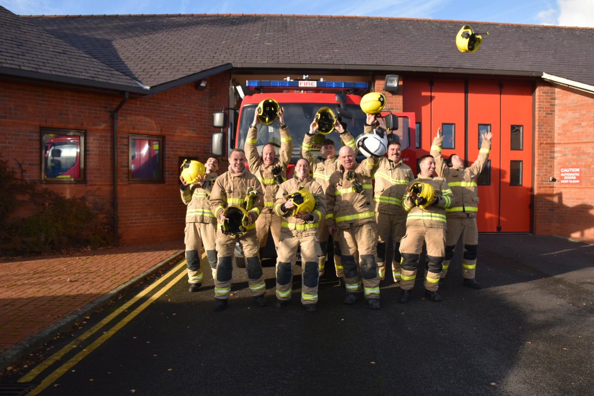 Ormskirk Fire tweet media