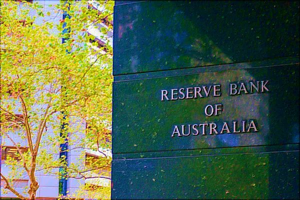 It's time to add climate change and net-zero emissions to the RBA's top 3 economic goals: theconversation.com/its-time-to-ad… <a href="/CentrePolicyDev/">CPD</a> <a href="/TobyMPhillips/">Toby Phillips</a> #ausecon #auspol