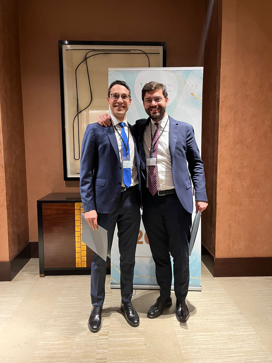 Extremely happy and proud to have presented our work done with @GPloussard and @UroTouzani at @UROSUD1 on lower detrusor apron preservation RARC. Thanks @MBhandariUrol @VattikutiRobotx for the invitation and great Symposium