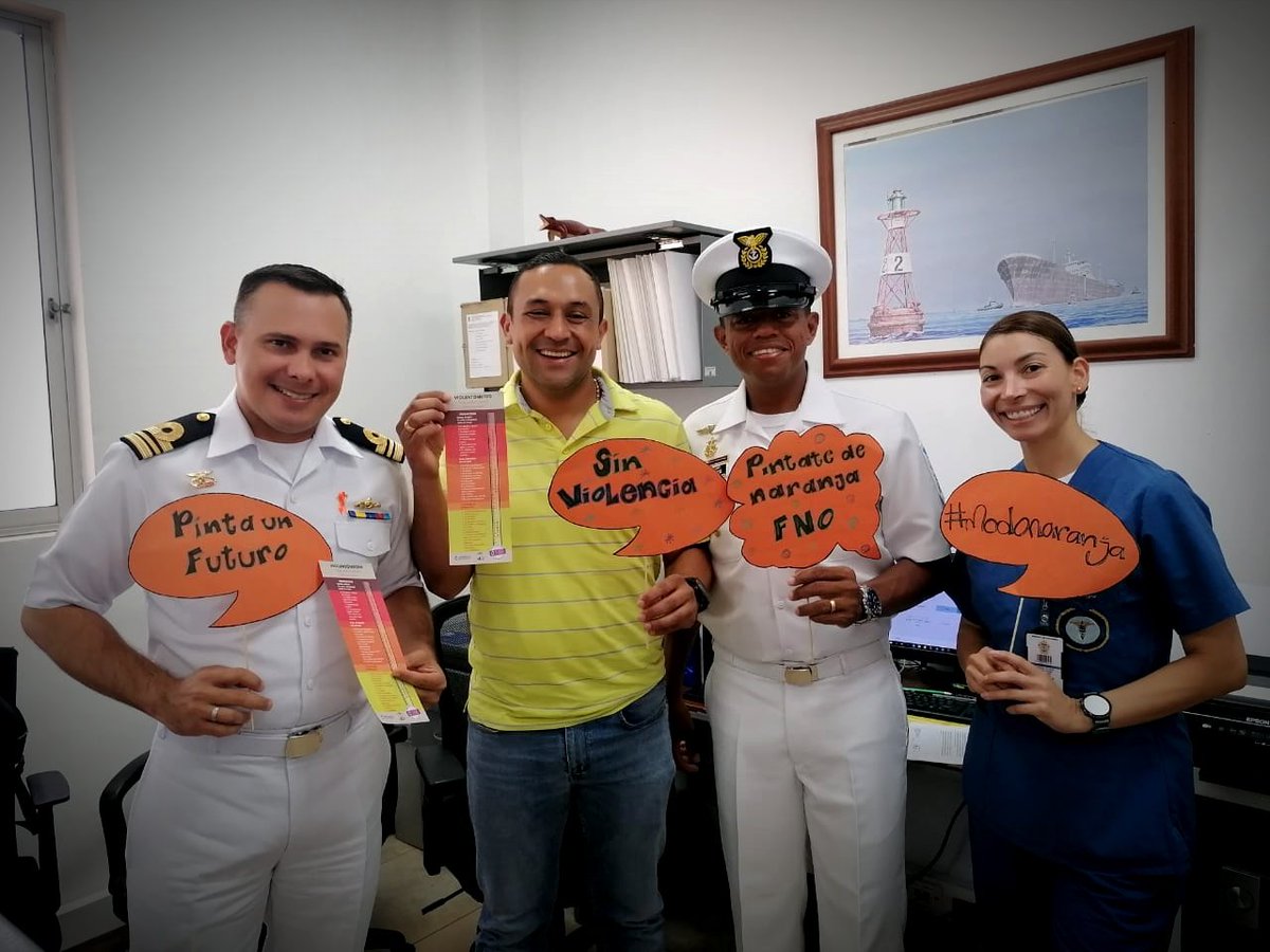 FNO_ArmadaCol's tweet photo. La #FuerzaNavalDelOriente está en #ModoNaranja🎗, por la eliminación de la violencia contra la mujer 🙋‍♀️

¡Pinta un futuro sin violencia, píntate de naranja! 🧡🎨

#ProtegemosElAzulDeLaBandera 🇨🇴 https://t.co/2QzAqGlPFS