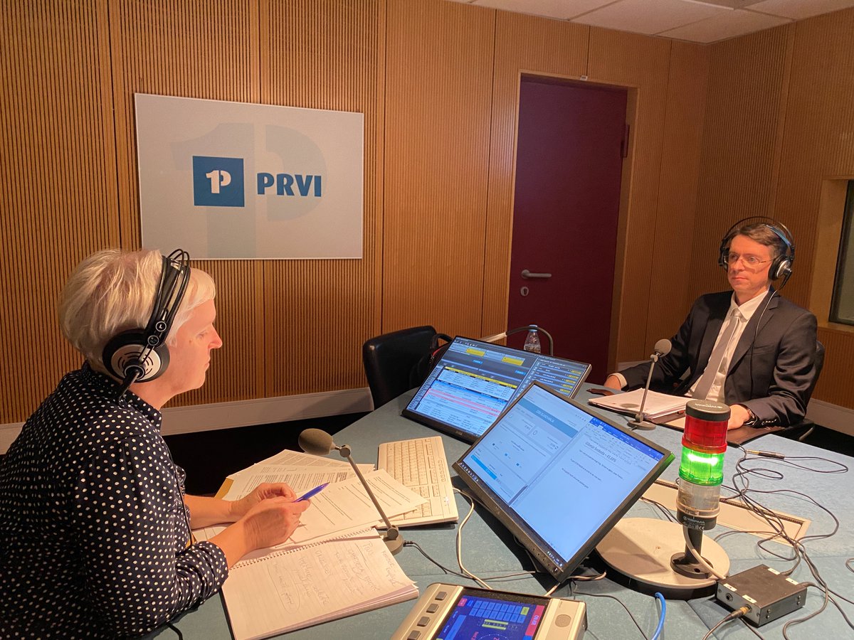 radioPrvi's tweet photo. Med dozdajšnja največja presenečenja današnjih lokalnih volitev spada mestna občina Celje, kjer Bojan Šrot po 20 letih ni zmagal v prvem krogu. V LJ in KP še vedno preštetih manj kot 10% glasov. Na @radioPrvi  komentirata @MHacek in @IztokRakarEU. https://t.co/uGcsSAlVi6