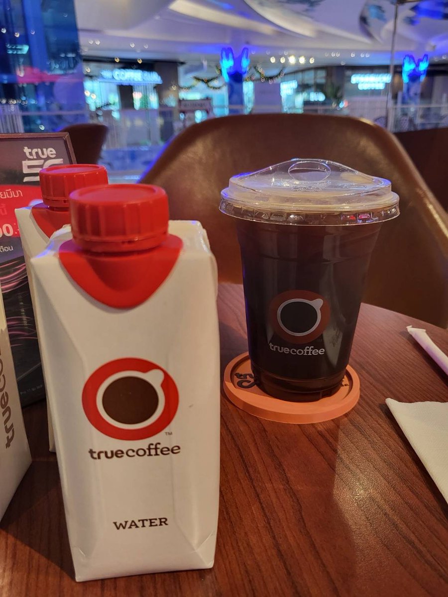 PNattinee's tweet photo. ง่วงๆ นึกถึงกาแฟ พอนึกถึงกาแฟก็นึกถึง #truesphere ก่อนเลย น้องที่นี่เค้า น่ารักบริการเอาใจใส่ ประหนึ่งว่าเป็นญาติมิตร🥰 #trueblackcard #truecoffee https://t.co/PEt1oVA3De