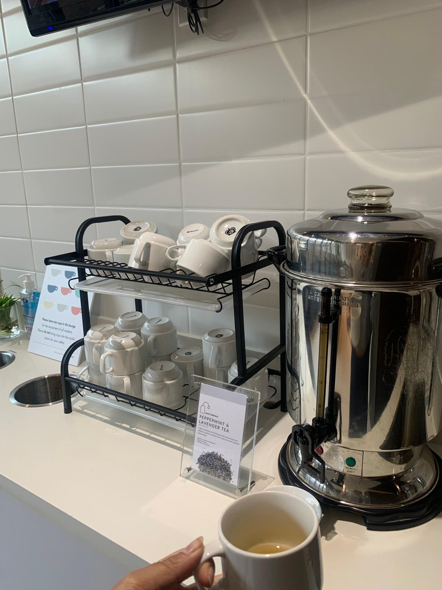 PalomarPosts's tweet photo. Are you Team Tea 🍵 or Team Coffee ☕️? 
One of my favourite things about my studio is the tea bar!

#Yoga #MARK1051 #KnowYourSocial #YogaTreeStudios https://t.co/NTWgddJLNT