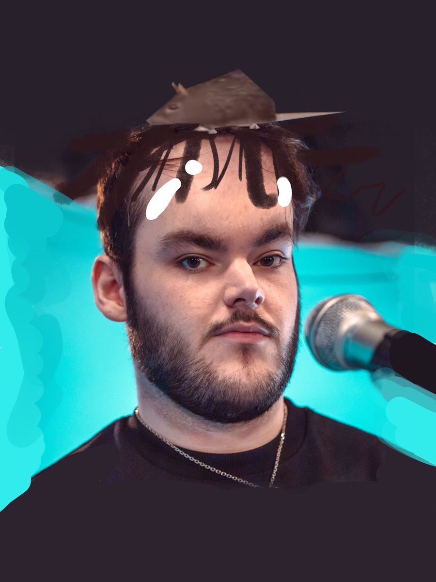 lilevxcat's tweet photo. @JamesMarriottYT yeah this probably doesn’t count as a roast because i didn’t change the photo at all 😁😁😀 https://t.co/ayvctbnswh