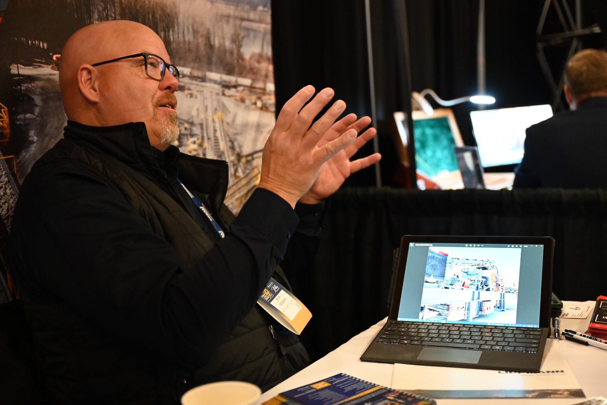 Yukon Geoscience 2022 Tradeshow, where connections in the industry are made!
Archbould.com / Photography 

<a href="/yukonminers/">YT Chamber of Mines</a> 
#YukonGEO50
#ytgeoscience2022
