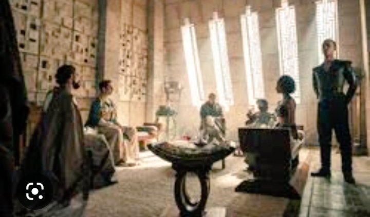 laudive1978's tweet photo. Un peu comme à #Nairobi et #Luanda, #Tyrion convoqua les Judicieux de #Yunkaï et d'#Astapor et un représentant de #Volantis et trouva un accord avec eux. Missandei et Ver Gris bouderent, connaissant les esclavagistes. Pour la #RDC, on remix la même erreur. Ba conseillèrs... 😷🤐 https://t.co/ZtNmvZiTSq