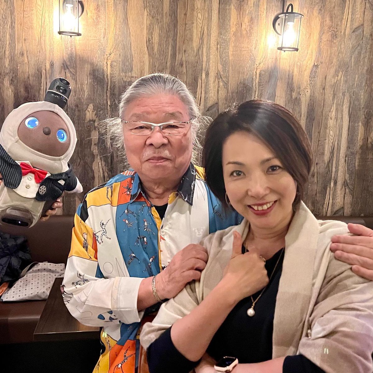 Naochan_KuRoda's tweet photo. 11/19は馬車道ベンテヌートにて、山本剛さんライブ企画❣️
素晴らしいライブでした♪
シットインさせていただき歌いました☺️お客様と楽しいJAZZの一夜になりました🕯✨有難うございました♪

しばらく自分企画のライブはありませんが、ミュージシャンの皆さまの今後の活躍を心より応援申し上げます🧡 https://t.co/F2Fh1j8dAq