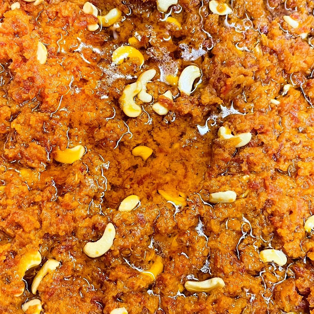 VedSinghmar's tweet photo. Gajar ka halwa
.
.
.
#hotelvihanresidency #bestplace #tripplace #hospitalityservice #hotelhub #theareabeautiful  
#ilovezirkpur #ilovetrycity
#msplaza https://t.co/nB4PZNOJEE