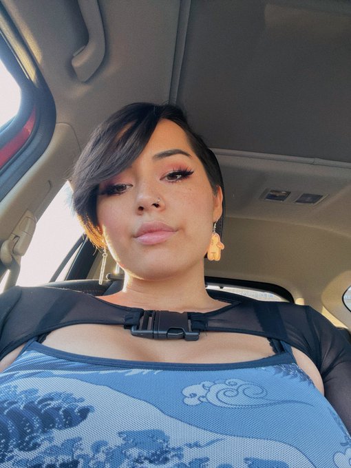 sorry for not tweeting for a week💔 i will do it again❤️ https://t.co/91qvWLOq3A