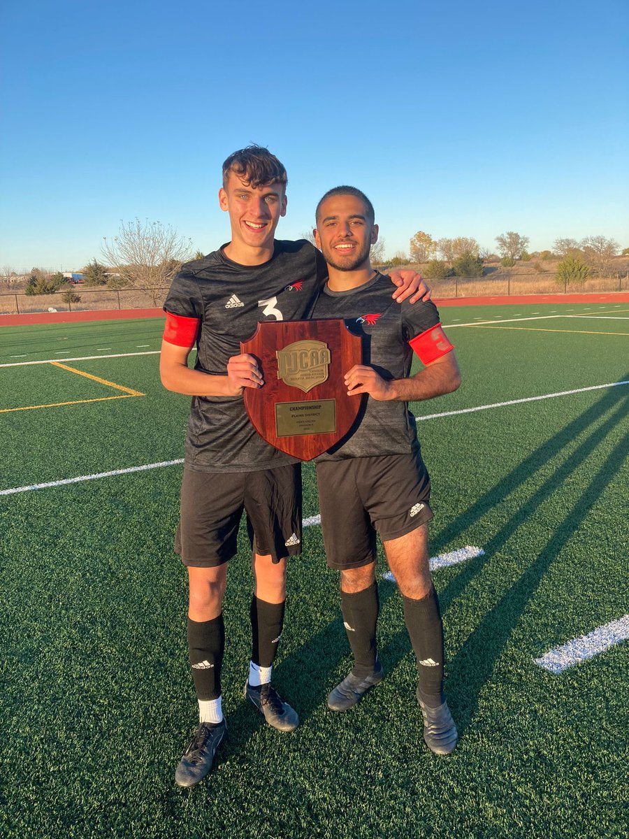 tom_hennah's tweet photo. First football season in America ✅ 2 trophies &amp; Named in the National all tournament 11 team, back for more next year. https://t.co/o8fMR4D5za