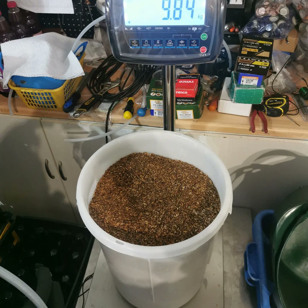 TonyCoulson10's tweet photo. Hammer of Thor, wee heavy upscaled to 46 litres and looking good in my #ssbrewtech chronical fermenter. New kit is ploughing through the brews, may push the boundaries next time with a juicy Neipa? 🤔 #homebrewing #scottishcraftbeer #longside #allgrainbrewing #einbrew #homebrew https://t.co/OOVwJwxVcj