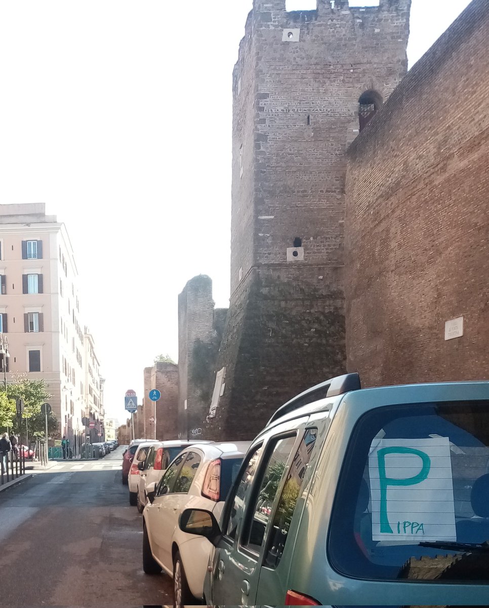 KompagnaTeresa's tweet photo. Chiamare le cose con il loro nome
P di Pippa
#SanLollo https://t.co/SUiDbwa7c0
