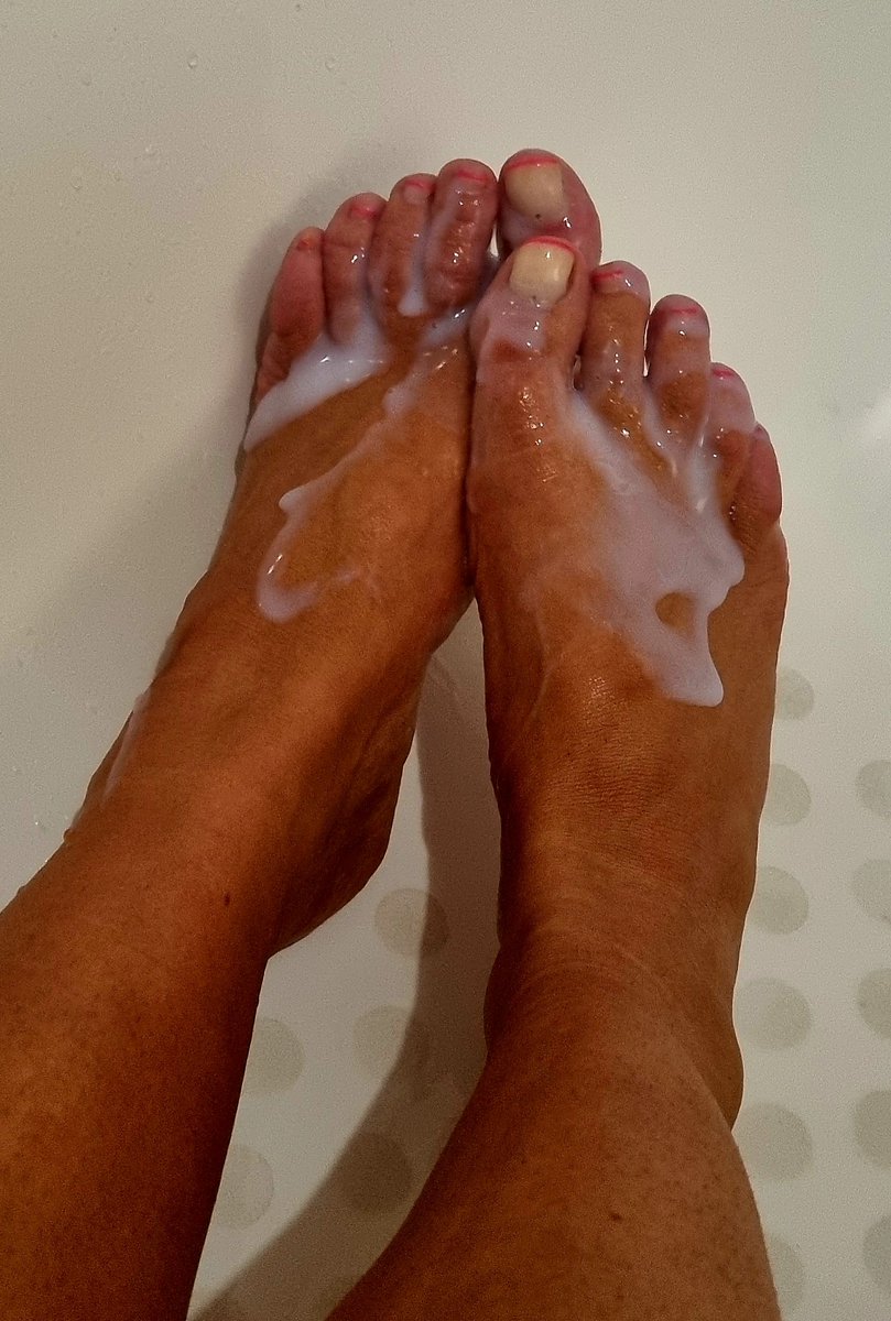 Emiliamsme's tweet photo. @Feetfinder https://t.co/A8YU7Gdlu3 https://t.co/NfchkPQQOV