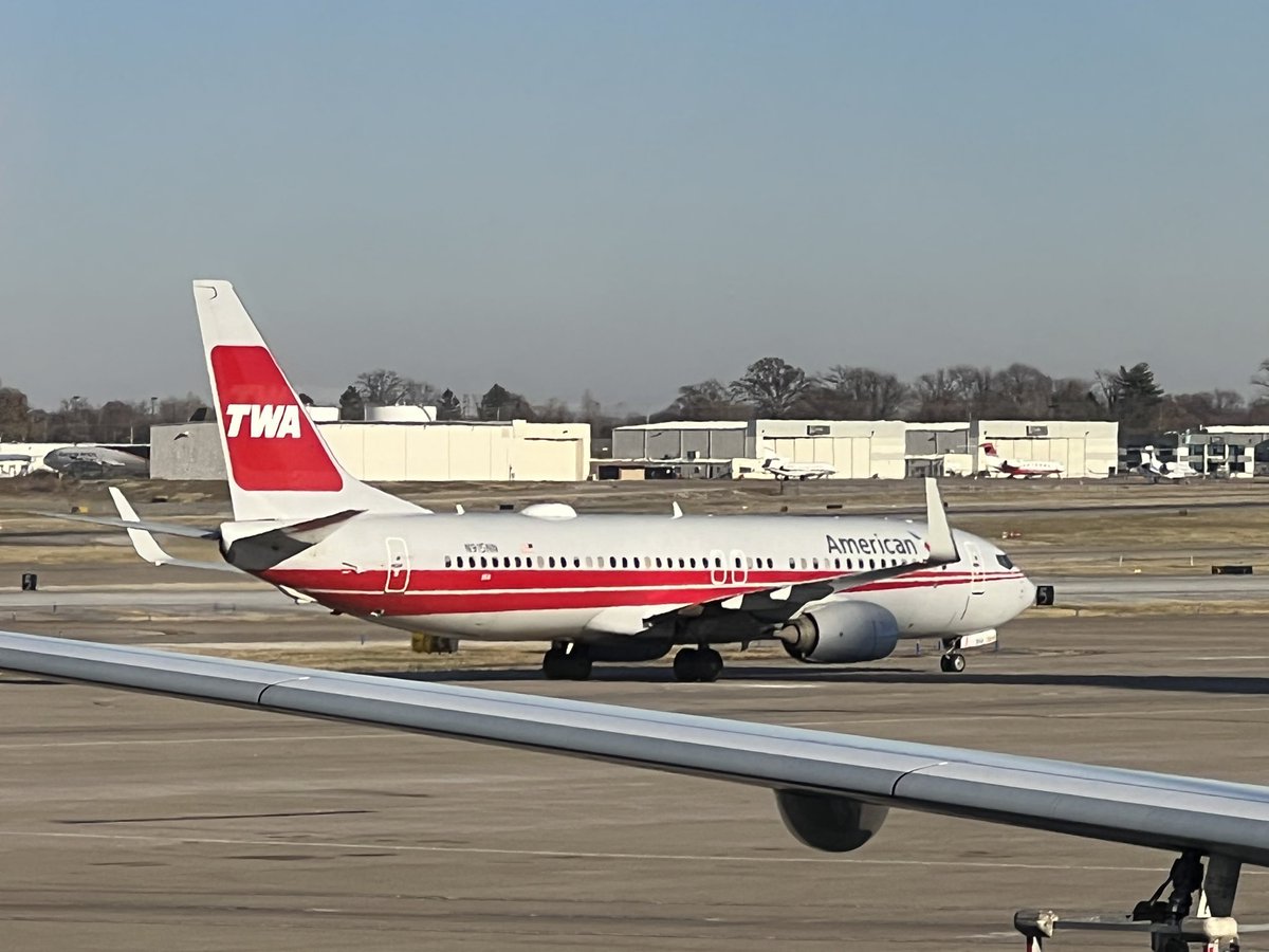 Bob Schukai (@iammobilebob) on Twitter photo I really like it when airlines pay homage to their past with the old brands and paint schemes. Caught this <a href="/flystl/">STL Airport</a> today with the #TWA livery on an <a href="/AmericanAir/">americanair</a> plane. <a href="/nonodename/">Dan Bennett</a> @rickking101 I really like it when airlines pay homage to their past with the old brands and paint schemes. Caught this <a href="/flystl/">STL Airport</a> today with the #TWA livery on an <a href="/AmericanAir/">americanair</a> plane. <a href="/nonodename/">Dan Bennett</a> @rickking101