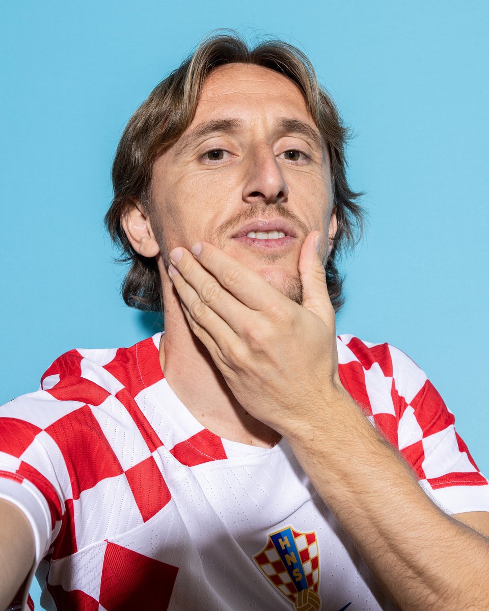 FIFAWorldCup's tweet photo. Selfies at the #FIFAWorldCup are a must. 🇭🇷 https://t.co/jM5z5gZHIt