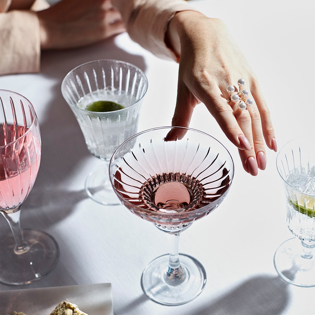 GraceEraDesign's tweet photo. The most transparent form of elegance…

#graceera #glassdesign #handcrafted #postmodern #elegant #glasscollection #mastersofglass #cocktails #handmade #art #mix #cocktail #handmade https://t.co/TkJTCbao8y