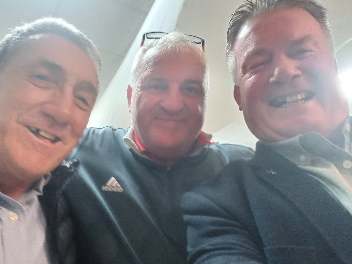 MeekNigel's tweet photo. With Spikey and Mark Ring at Mountain Ash golf club today, Great turnout from the rugby family in support of our brother Mark Spilla x https://t.co/LpBWW5mmKO