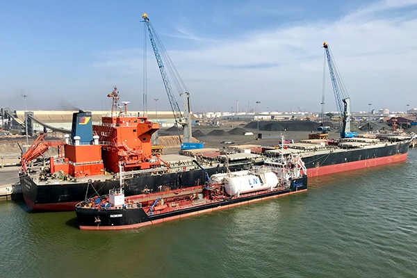 PortalPortuario's tweet photo. Scale Gas construirá buque para suministro de combustibles alternativos en Canarias - https://t.co/MIKS2Wmtxg #ScaleGas #Enagás #NetZerohive https://t.co/PHoO1ZeJpb