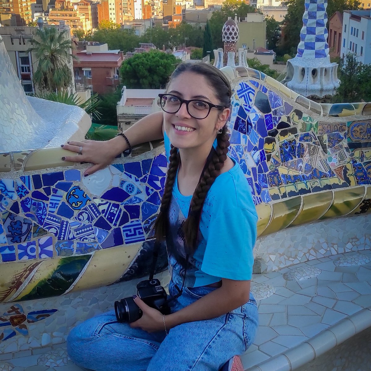It's time for a change: more colour, more travel, brighter smile and my camera around the neck. Closer and closer to a wandering translator💙
#NewProfilePic
#translation 
#xl8 
#digitalnomad
#travelblogger